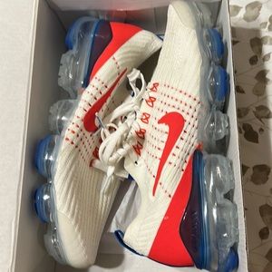Nike vapor max 8.5 men / 10 woman